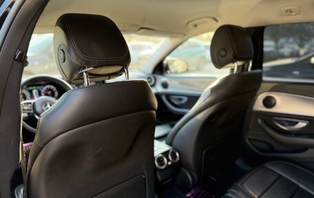 Mercedes-Benz E-Класс, 2019 год, 2 900 000 рублей, 15 фотография