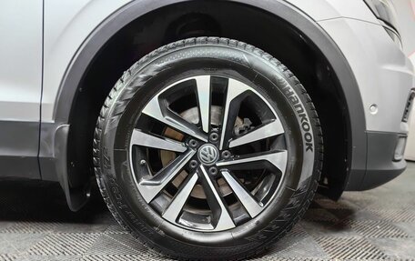 Volkswagen Tiguan II, 2019 год, 2 365 000 рублей, 9 фотография