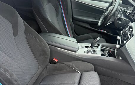 BMW 5 серия, 2019 год, 3 799 000 рублей, 13 фотография