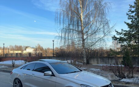 Mercedes-Benz E-Класс, 2010 год, 1 380 000 рублей, 2 фотография