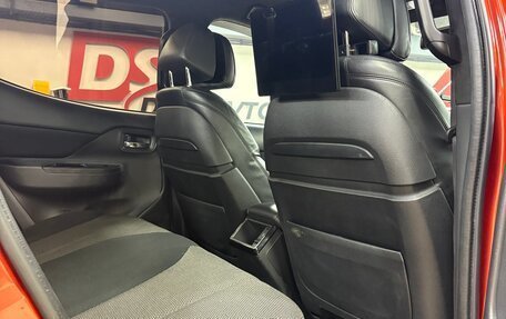 Mitsubishi L200 IV рестайлинг, 2019 год, 6 000 000 рублей, 8 фотография