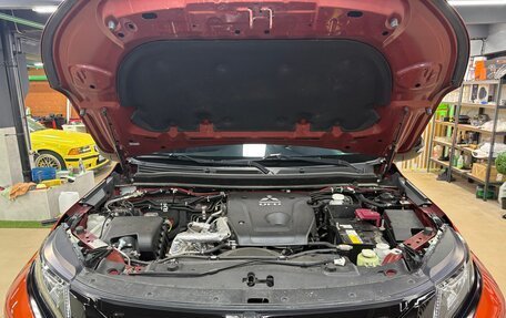 Mitsubishi L200 IV рестайлинг, 2019 год, 6 000 000 рублей, 10 фотография