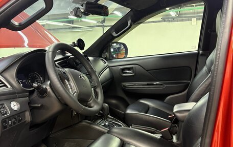 Mitsubishi L200 IV рестайлинг, 2019 год, 6 000 000 рублей, 13 фотография