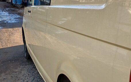 Volkswagen Transporter T6 рестайлинг, 2016 год, 1 350 000 рублей, 4 фотография