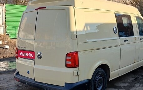 Volkswagen Transporter T6 рестайлинг, 2016 год, 1 350 000 рублей, 3 фотография