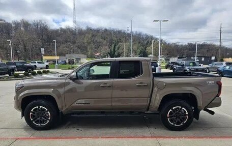 Toyota Tacoma, 2026 год, 7 988 000 рублей, 11 фотография