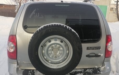 Chevrolet Niva I рестайлинг, 2014 год, 500 000 рублей, 4 фотография