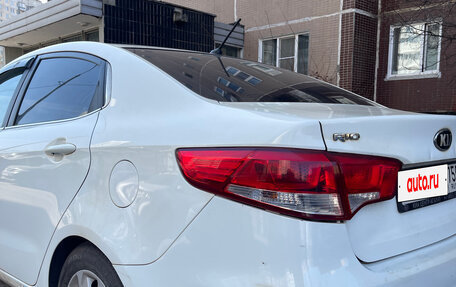 KIA Rio III рестайлинг, 2015 год, 980 000 рублей, 3 фотография