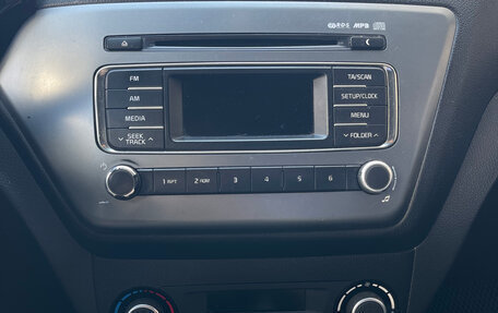 KIA Rio III рестайлинг, 2015 год, 980 000 рублей, 13 фотография