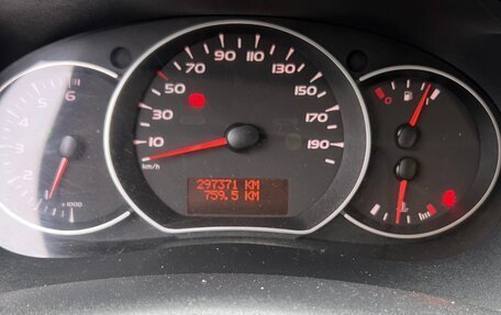 Renault Kangoo II рестайлинг, 2011 год, 750 000 рублей, 15 фотография