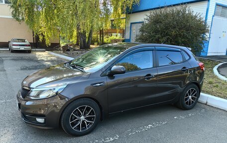 KIA Rio III рестайлинг, 2015 год, 990 000 рублей, 1 фотография