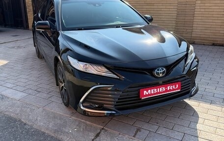 Toyota Camry, 2020 год, 2 400 000 рублей, 1 фотография