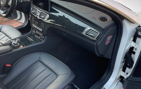 Mercedes-Benz CLS, 2016 год, 2 999 000 рублей, 14 фотография