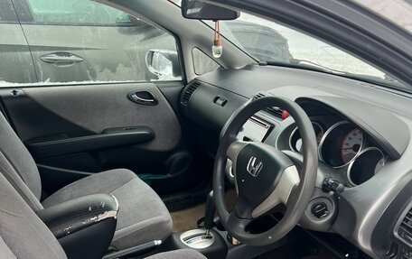Honda Fit III, 2004 год, 320 000 рублей, 8 фотография