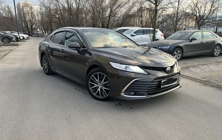 Toyota Camry, 2021 год, 2 800 000 рублей, 12 фотография