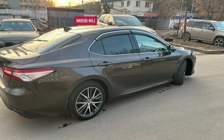 Toyota Camry, 2021 год, 2 800 000 рублей, 13 фотография