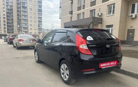 Hyundai Solaris II рестайлинг, 2014 год, 1 030 000 рублей, 4 фотография