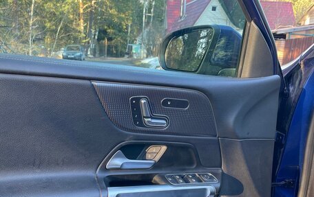 Mercedes-Benz GLB, 2020 год, 3 200 000 рублей, 4 фотография