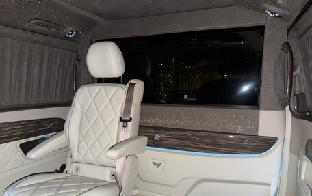 Mercedes-Benz V-Класс, 2025 год, 35 700 000 рублей, 18 фотография