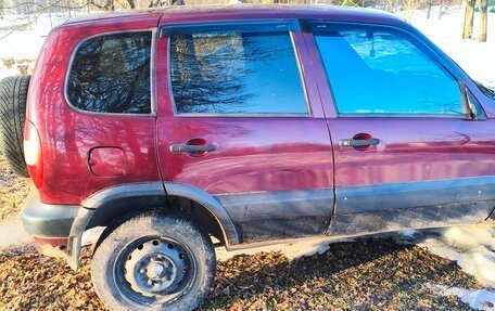 Chevrolet Niva I рестайлинг, 2004 год, 180 000 рублей, 5 фотография