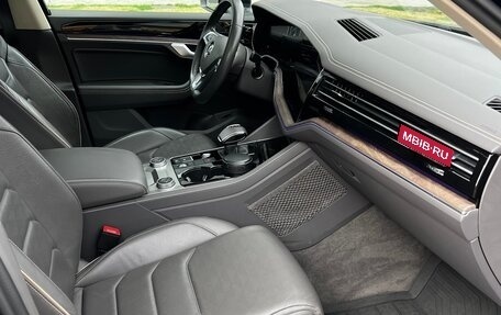 Volkswagen Touareg III, 2018 год, 5 050 000 рублей, 28 фотография