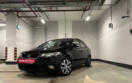 KIA Cerato III, 2010 год, 800 000 рублей, 3 фотография