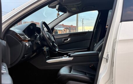 Mercedes-Benz E-Класс, 2012 год, 1 630 000 рублей, 10 фотография