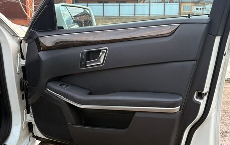 Mercedes-Benz E-Класс, 2012 год, 1 630 000 рублей, 16 фотография