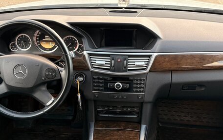 Mercedes-Benz E-Класс, 2012 год, 1 630 000 рублей, 21 фотография