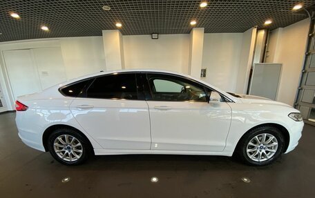 Ford Mondeo V, 2016 год, 1 570 000 рублей, 2 фотография