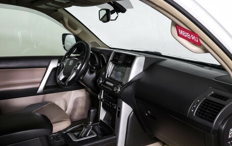 Toyota Land Cruiser Prado 150 рестайлинг 2, 2011 год, 2 450 000 рублей, 9 фотография