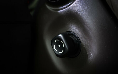 Toyota Land Cruiser Prado 150 рестайлинг 2, 2011 год, 2 450 000 рублей, 15 фотография