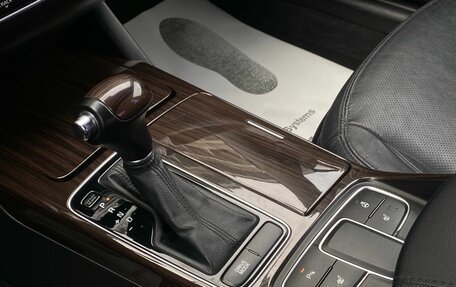 KIA K7, 2015 год, 1 835 000 рублей, 26 фотография