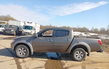 Mitsubishi L200 IV рестайлинг, 2011 год, 1 300 000 рублей, 5 фотография