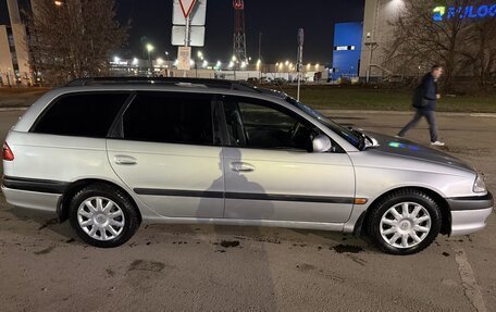 Toyota Avensis III рестайлинг, 2000 год, 680 000 рублей, 5 фотография