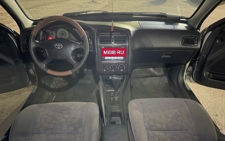 Toyota Avensis III рестайлинг, 2000 год, 680 000 рублей, 10 фотография