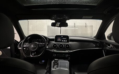 KIA Stinger I, 2018 год, 2 650 000 рублей, 18 фотография