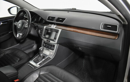 Volkswagen Passat B7, 2011 год, 625 000 рублей, 12 фотография