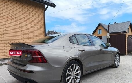 Volvo S60 III, 2020 год, 3 200 000 рублей, 2 фотография