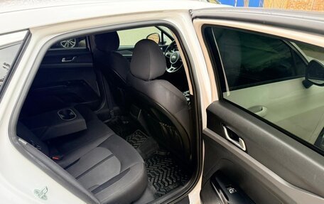 KIA K5, 2021 год, 2 200 000 рублей, 10 фотография