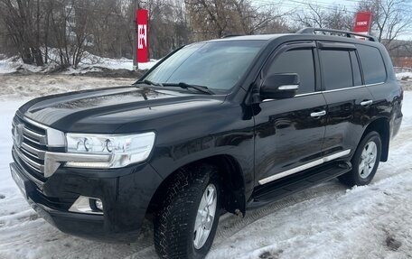 Toyota Land Cruiser 200, 2018 год, 7 500 000 рублей, 1 фотография