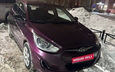 Hyundai Solaris II рестайлинг, 2013 год, 750 000 рублей, 1 фотография