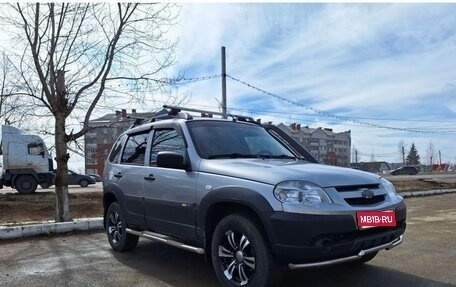 Chevrolet Niva I рестайлинг, 2016 год, 820 000 рублей, 1 фотография