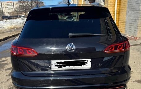 Volkswagen Touareg III, 2019 год, 5 500 000 рублей, 2 фотография