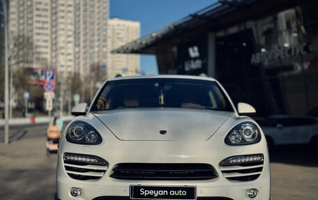 Porsche Cayenne III, 2011 год, 2 300 000 рублей, 2 фотография