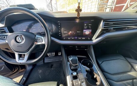 Volkswagen Touareg III, 2019 год, 5 500 000 рублей, 6 фотография