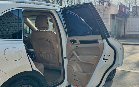 Porsche Cayenne III, 2011 год, 2 300 000 рублей, 11 фотография