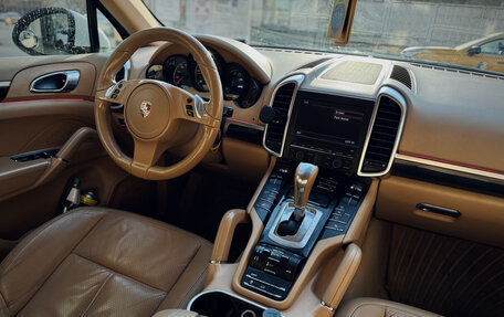 Porsche Cayenne III, 2011 год, 2 300 000 рублей, 16 фотография