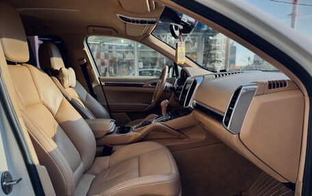 Porsche Cayenne III, 2011 год, 2 300 000 рублей, 15 фотография