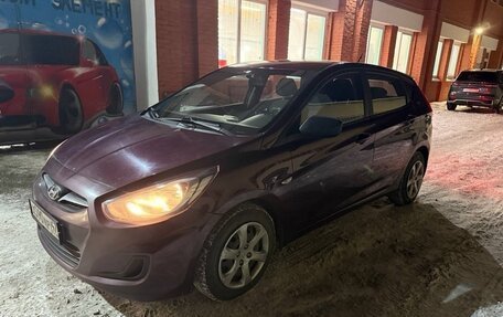 Hyundai Solaris II рестайлинг, 2013 год, 750 000 рублей, 3 фотография
